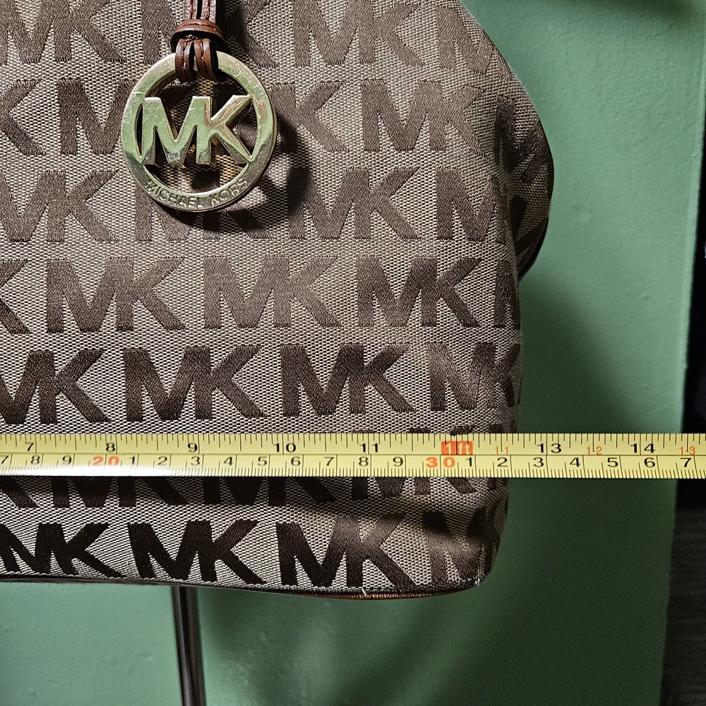 MICHAEL‎ KORS BROWN MEDIUM CARRYALL TOTE JET SET TRAVEL GRAPHIC LOGO BAG - Picture 6 of 16